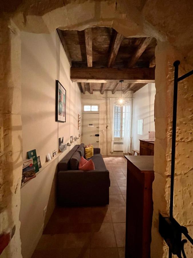 "L'Artistique" Centre Arles Fondation Van Gogh المظهر الخارجي الصورة